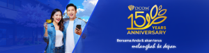 Banner perayaan 15 tahun DCOM Money Express dengan pasangan muda memegang kartu dan smartphone, menampilkan pesan kebersamaan dan komitmen layanan keuangan terpercaya di masa depan.